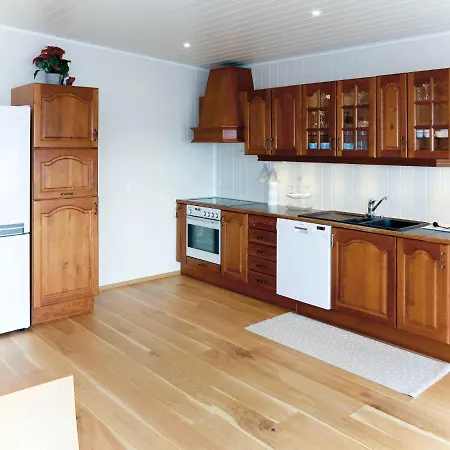 Prázdninový dům Holiday Fagernipa - Fjs557 By Interhome Naustdal i Sunnfjord